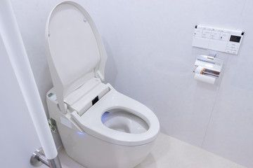 清潔な室内トイレ設備